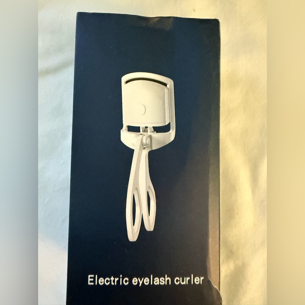 Electric Eyelash Curler